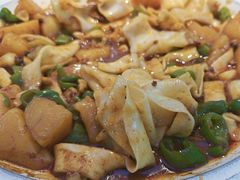 -俭寨大盘鸡·手抓肉·烧烤新疆菜(乌苏路店)