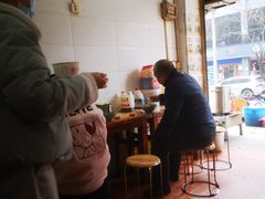 -牛师傅牛肉面(尚隆路店)
