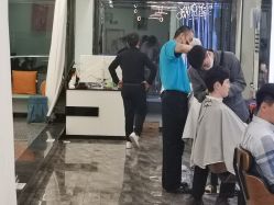 点击看大图 -BUTY HAIR 比帝专业烫染店