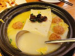 荆州鱼糕圆-莲餐厅·湖北菜·藕汤老手艺(愚园路店)