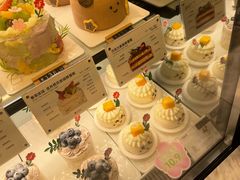 -花花卷卷·鲜食蛋糕(泉屋店)