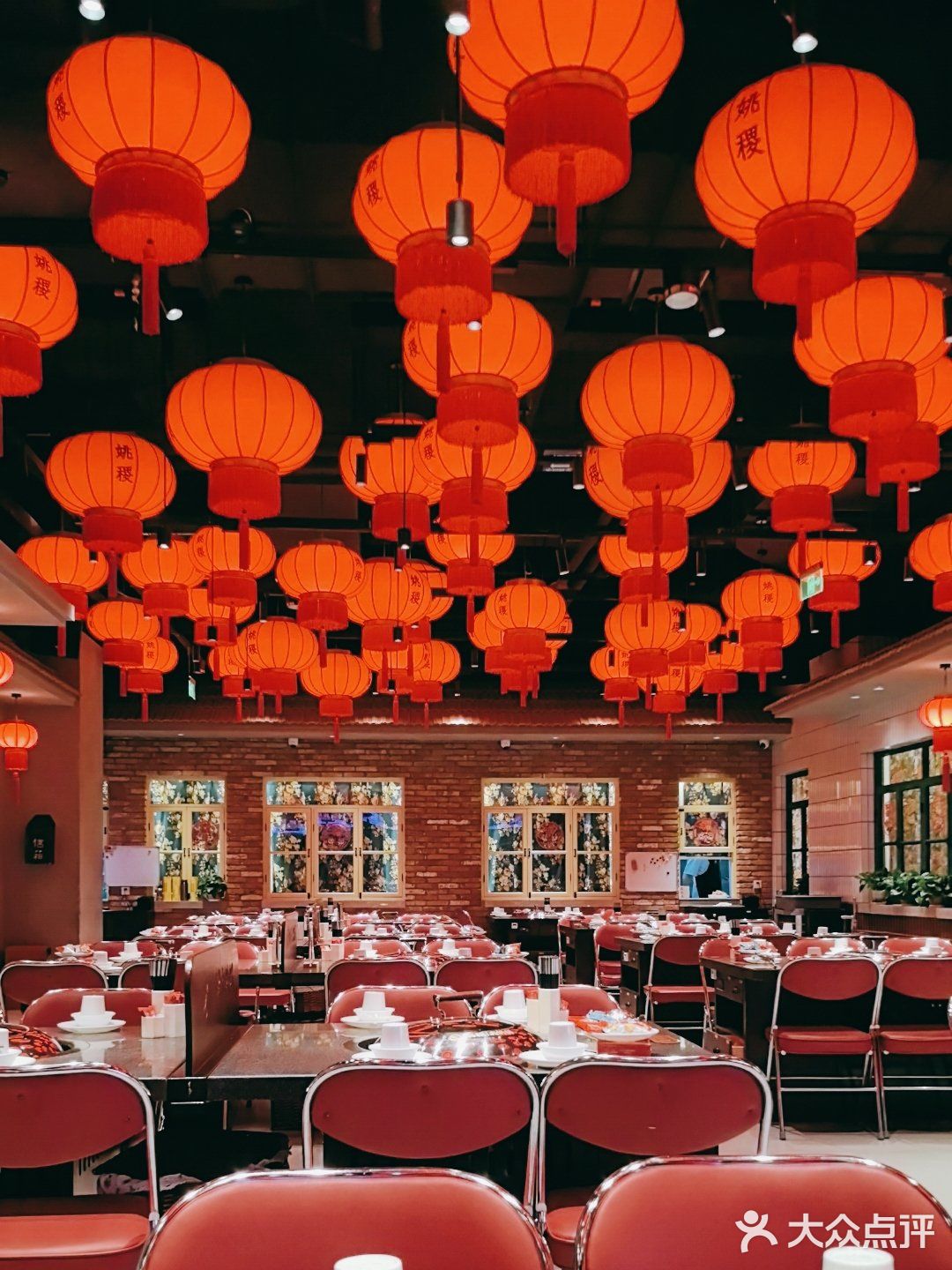 以前要吃姚稷铁锅炖大鹅都是要做好心理建设的🔥