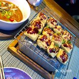 来尝尝味道很鲜的一锅鸡汤[调皮]