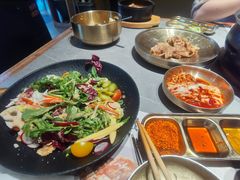-草家酱蟹炭火烤肉店(珲春南路一店)