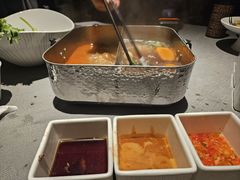 -左庭右院鲜牛肉火锅黑金店(陆家嘴中心店)