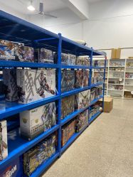 -逝水玩具折扣店