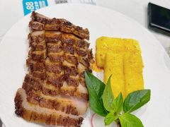 西贡炭烧烤猪颈肉配菠萝-美奈小馆·越南料理(中航城君尚购物中心店)