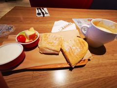-必胜客(新中纬店)
