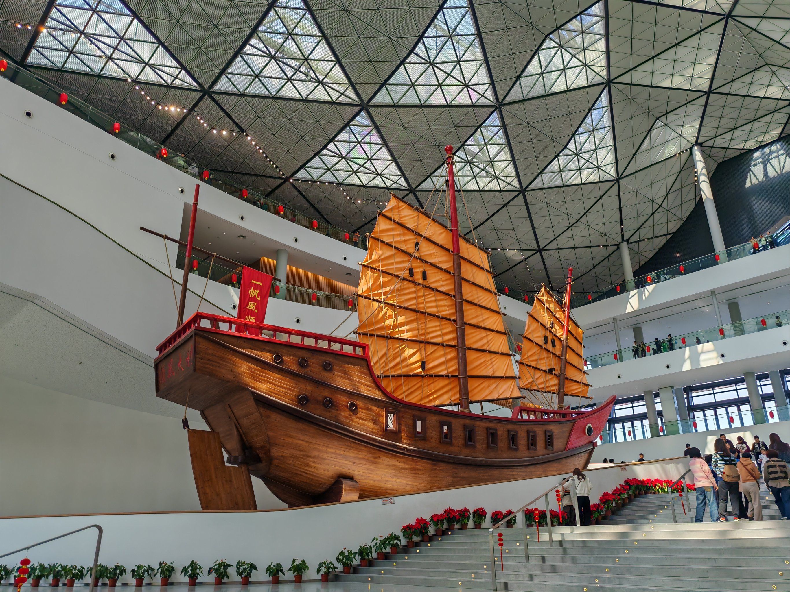 汕头潮博中心及海边风景