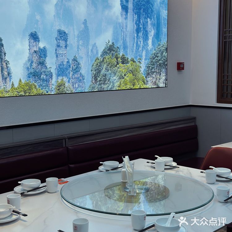 今天吃完明天还想吃的正宗湘菜馆,那叫一个香