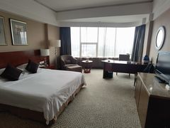 -宜昌均瑶国际酒店(宜昌CBD购物中心夷陵广场店)