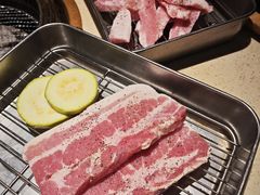 -蚂蚁洞·烤肉大营地(上海静安大悦城店)