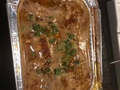 蒜泥烤脑花-長壹旋转烤吧 农家鸡火锅