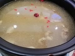 -菌之家·专业纯野生菌火锅·特色炒菌