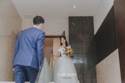 -Lady  Jane高端婚纱礼服馆