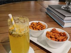 -瑰丽酒店·海吧·天际下午茶·现场DJ·天台酒吧