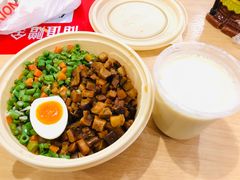 砂锅卤肉焖饭-大师兄·西北小馆(北站缤果空间店)