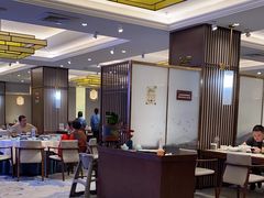 -满江红四季餐厅 · 国家五钻级酒家(新纪元大酒店店)
