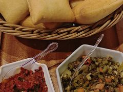 -巴特餐饮6加1音乐餐吧·新疆菜