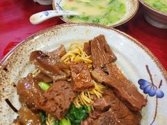 -金杨拉面王小吃面馆·牛三宝面·红烧牛肉粉