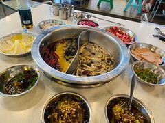 -憨铁匠老火锅(龙岗万科里店)