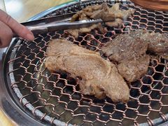 -牛信亭韩国料理·炭火烤肉(紫藤路店)