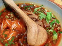 -百春原湖南牛肉粉(百联世纪店)