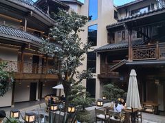 -华冠悠岚·庭院餐厅(青城后山店)