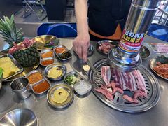 -哈哈碳都·牛肋条无限自助烤肉(台江万达店)