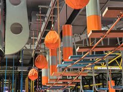 -嗨翻Hi-Fun竞技主题乐园·蹦床亲子生日轰趴(国光1937店)