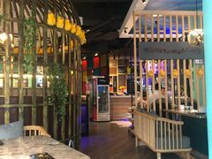 -三人行骨头王火锅(长寿店)