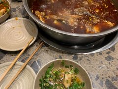 -肖肖酸萝卜鱼火锅(总店)