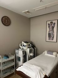 包房-阅年轻·AI家庭健康体质调理