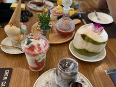 -Chom Cafe and Restaurant