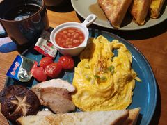 -JINNS锦时 steak&pizza(浸信会礼拜堂旧址店)