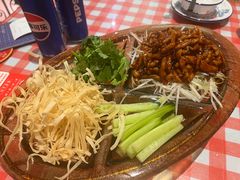 -老郑家东北春饼(龙悦居店)