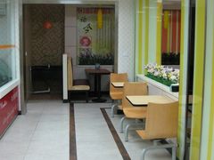 -亮亮面馆(经六路店)