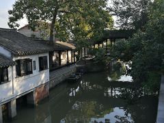 -小草屋轰趴馆别墅派对新场团建家庭聚会