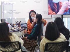 -金夫人化妆摄影职业培训学校