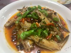 干烧耗儿鱼-洪霞餐馆