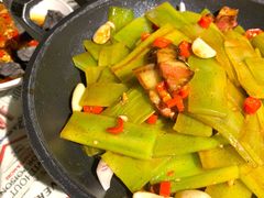 干锅青笋腊肉-回家乡湘菜馆(凌奥店)