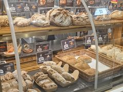 -汉柏麦香德国面包房(海信店)