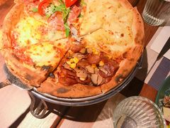 四拼披萨-Primo·丽莫意大利窑烤披萨