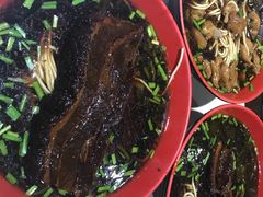-小龙大肉面馆