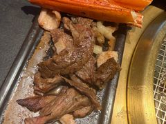 -铭牛烧肉·和牛海鲜自助(高新月牙湖店)