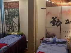 -佰推·肩颈腰·推拿理疗(湾悦城店)