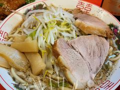 -拉面莊夢語＆中华料理八椿