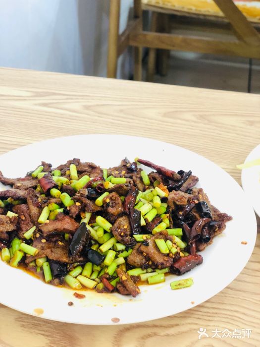 陈记肥肠面馆图片