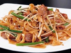 干炒牛河-天津东丽湖恒大酒店-温泉自助餐厅