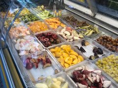 自助取餐区-老炳·七丛松甘草水果